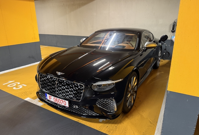 Bentley Continental GT Mulliner 2025