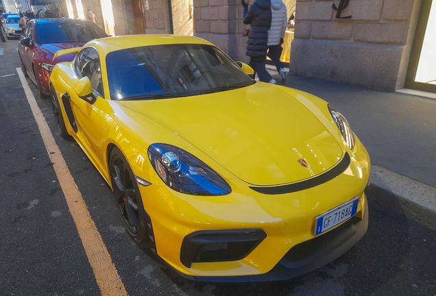 Porsche 718 Cayman GT4