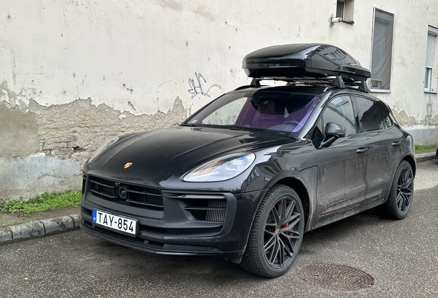Porsche 95B Macan GTS MkIII