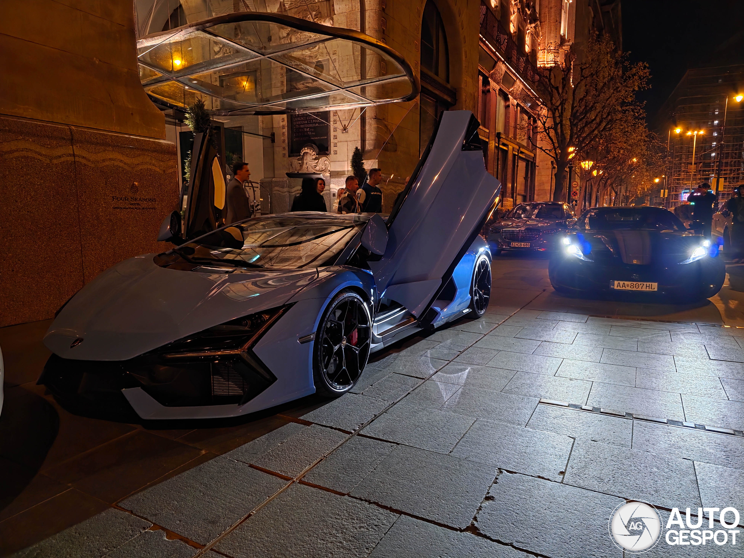 Lamborghini Revuelto