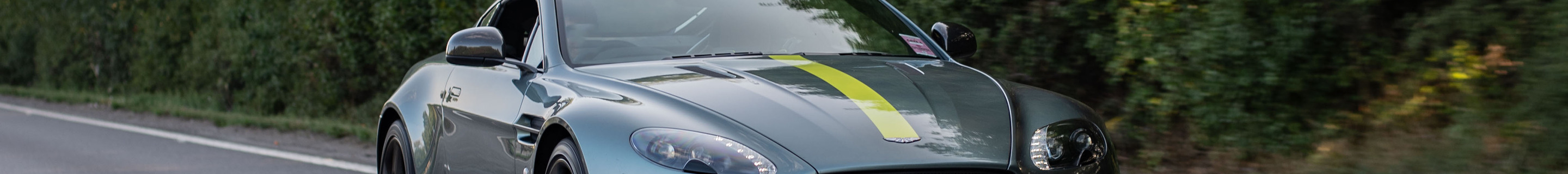Aston Martin V8 Vantage AMR