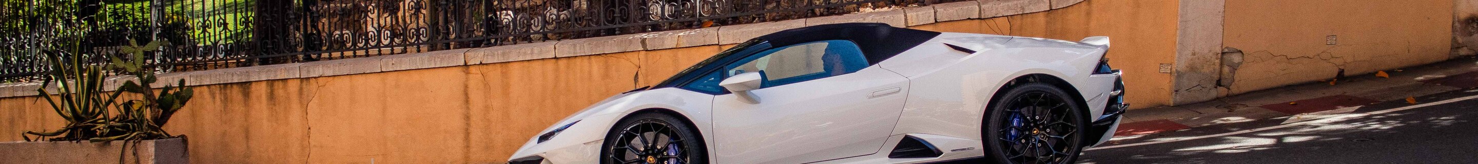 Lamborghini Huracán LP640-4 EVO Spyder