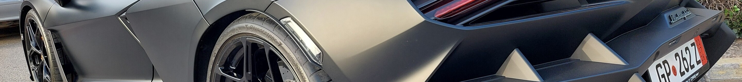 Lamborghini Revuelto