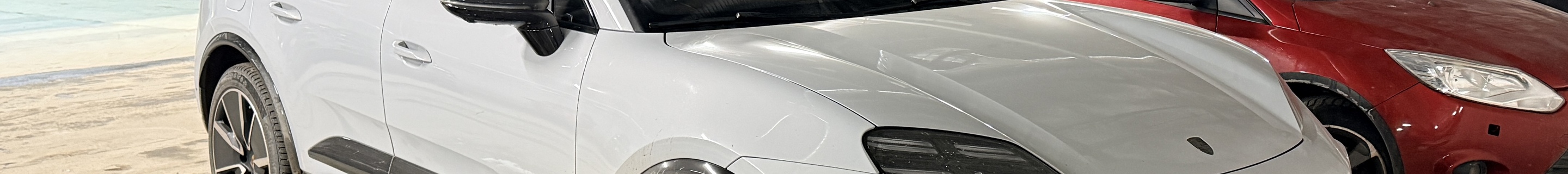 Porsche Macan EV Turbo