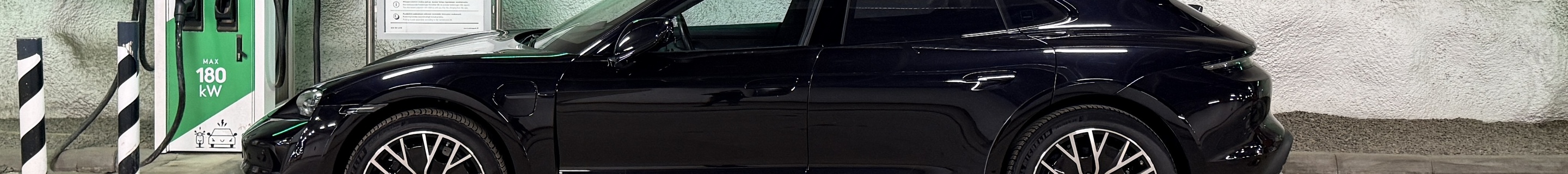 Porsche Taycan Turbo S Cross Turismo MkI