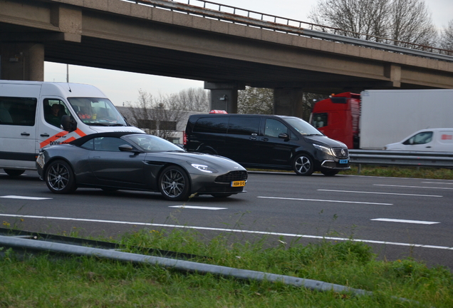 Aston Martin DB11 V8 Volante