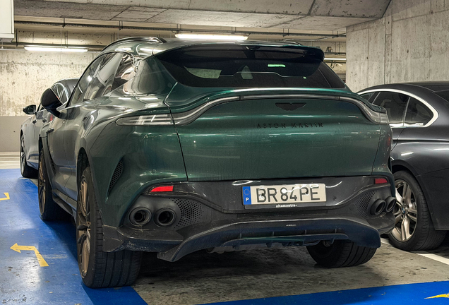 Aston Martin DBX707