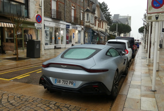 Aston Martin V8 Vantage 2018