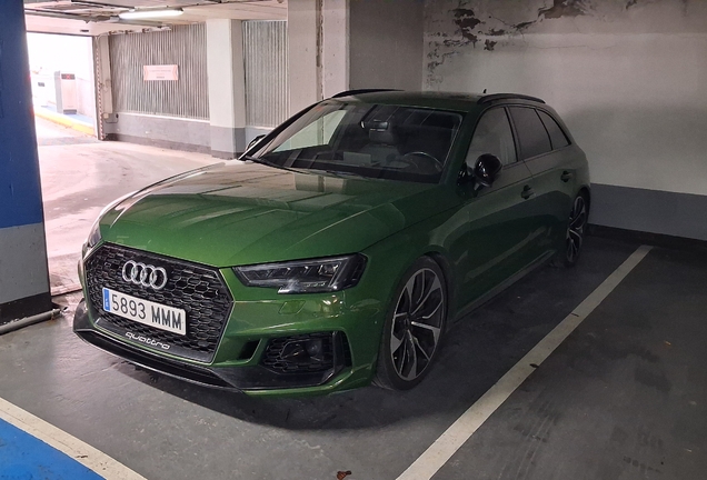 Audi RS4 Avant B9