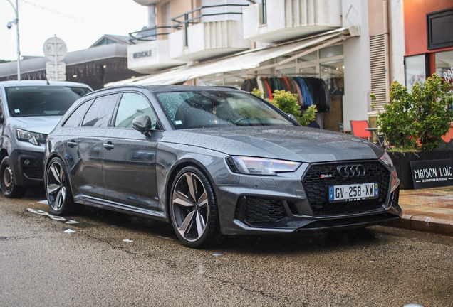 Audi RS4 Avant B9