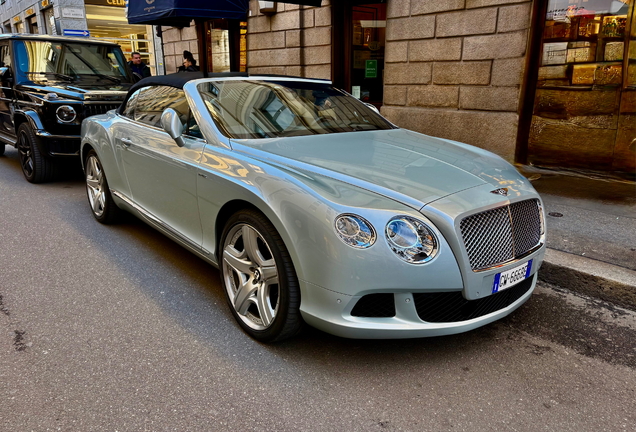 Bentley Continental GTC 2012