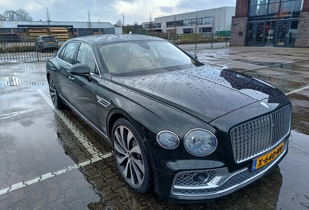 Bentley Flying Spur Hybrid Azure