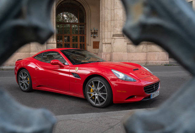 Ferrari California