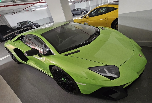 Lamborghini Aventador LP750-4 SuperVeloce