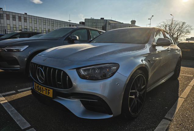 Mercedes-AMG E 63 S W213 2021