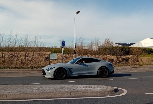 Mercedes-AMG GT 63 C192