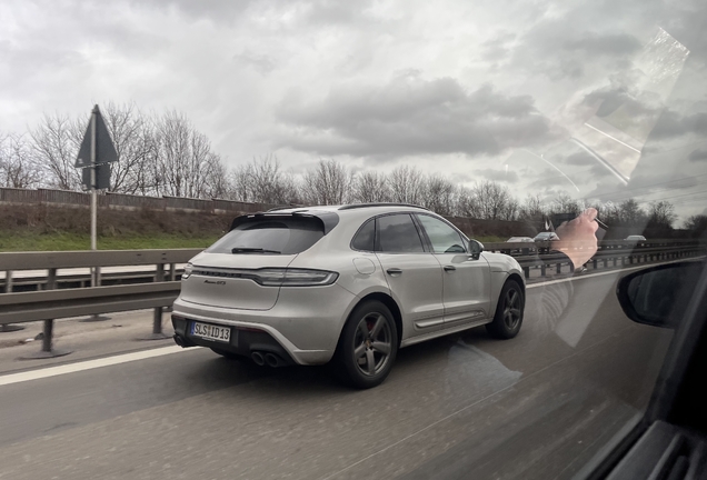 Porsche 95B Macan GTS MkIII