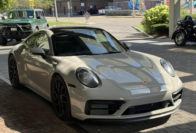 Porsche 992 Carrera 4S MkI