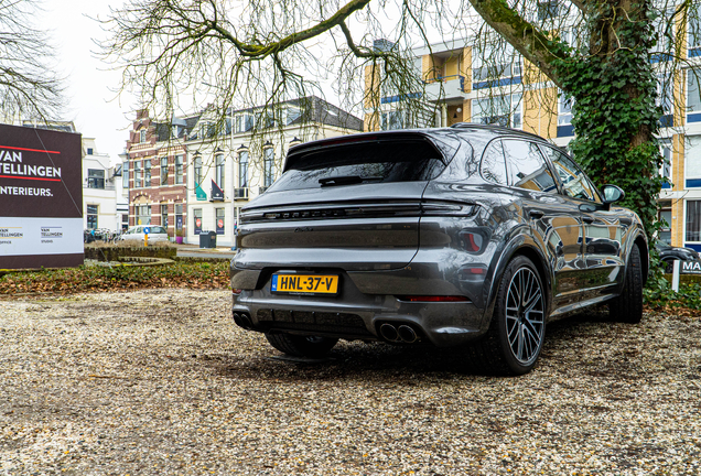 Porsche 9YA Cayenne Turbo E-Hybrid