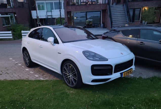 Porsche Cayenne Coupé Turbo S E-Hybrid