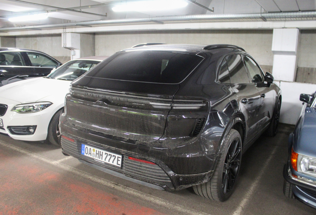 Porsche Macan EV Turbo
