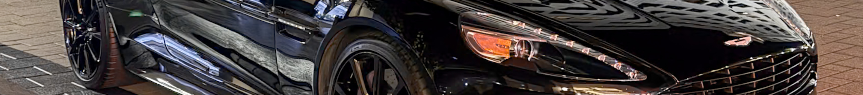 Aston Martin Vanquish S 2017