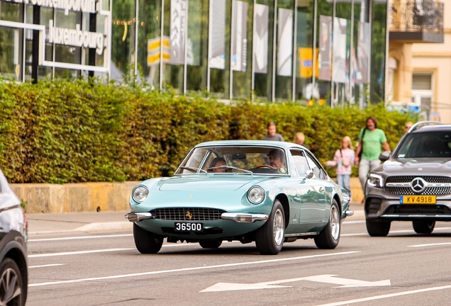Ferrari 365 GT 2+2
