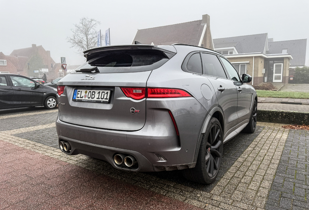 Jaguar F-PACE SVR