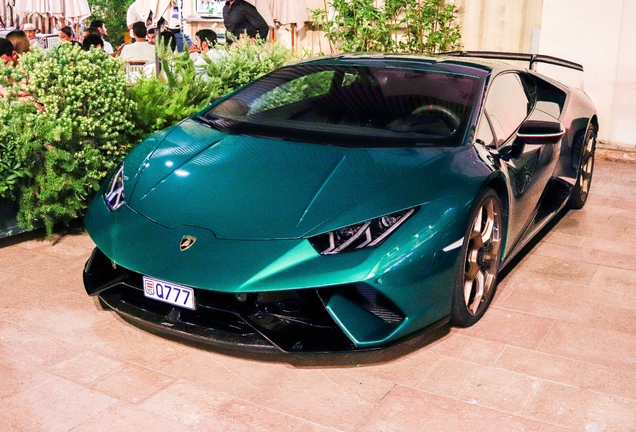 Lamborghini Huracán LP640-4 Performante