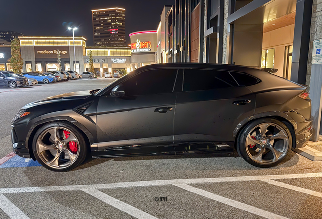 Lamborghini Urus Performante