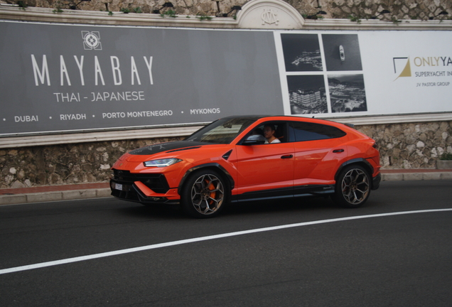 Lamborghini Urus Performante