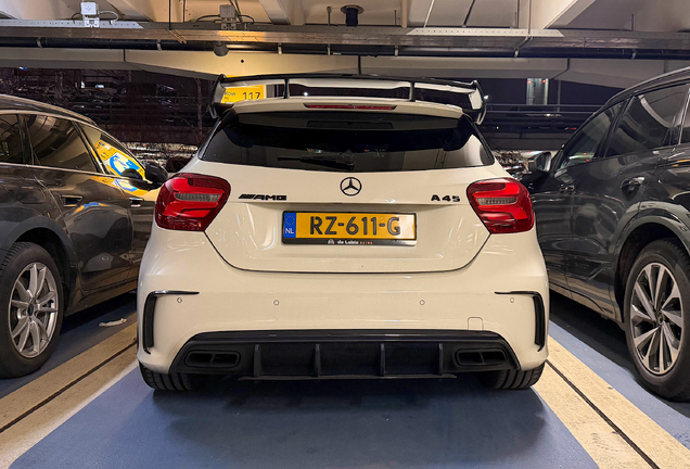 Mercedes-AMG A 45 W176 2015