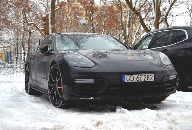 Porsche 971 Panamera GTS MkI