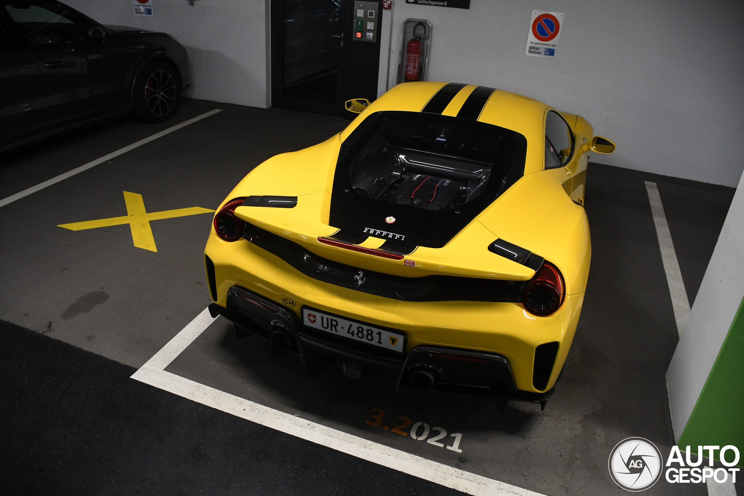 Ferrari 488 Pista