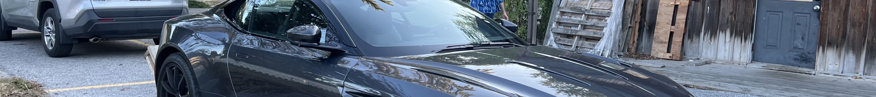 Aston Martin DB11 AMR