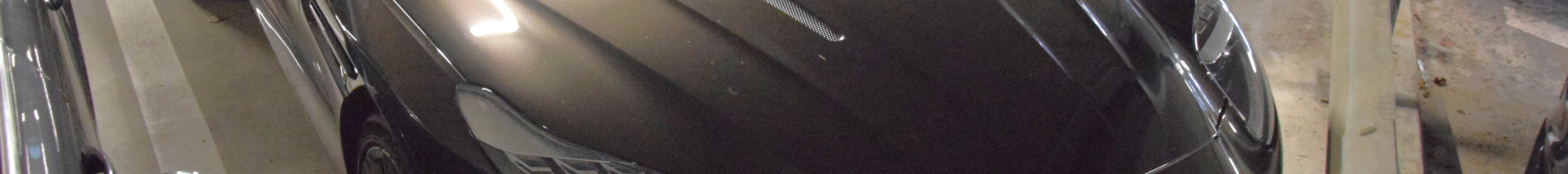 Aston Martin DB12 Volante