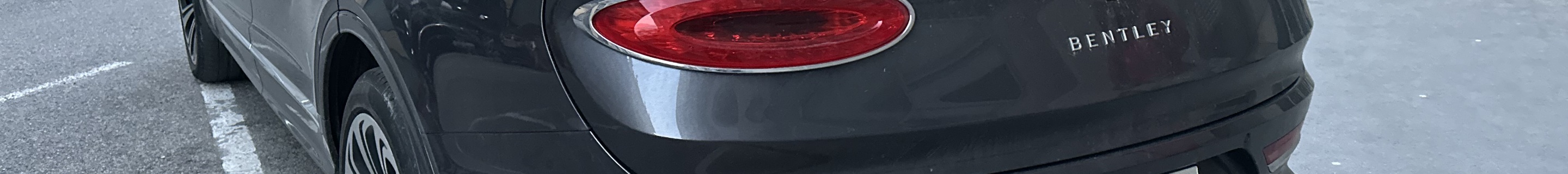 Bentley Bentayga Azure EWB First Edition