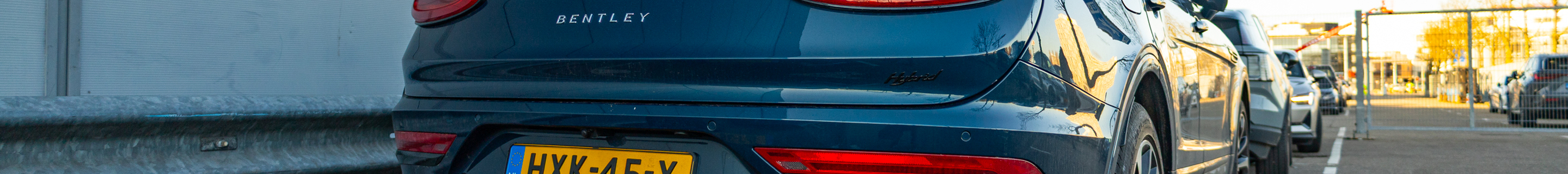 Bentley Bentayga Hybrid 2024