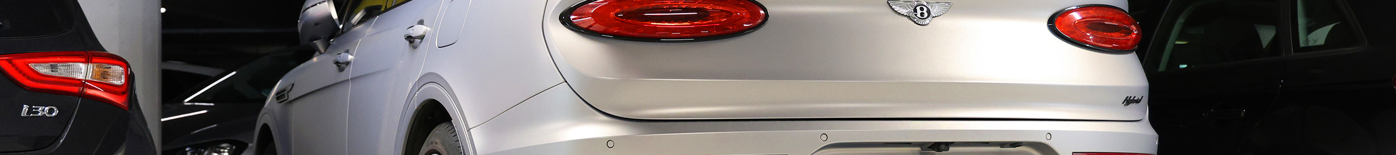 Bentley Bentayga Hybrid Azure