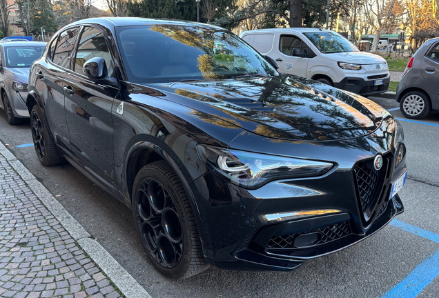 Alfa Romeo Stelvio Quadrifoglio 2023