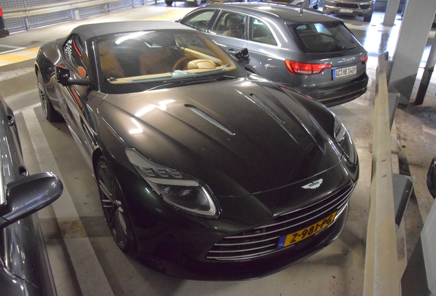 Aston Martin DB12 Volante