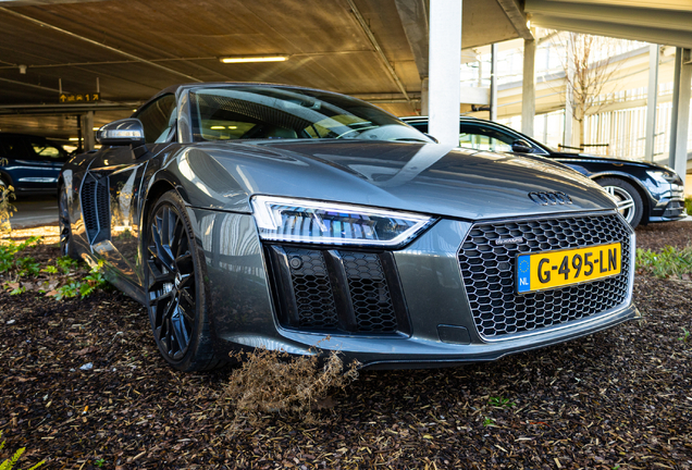Audi R8 V10 Plus 2015