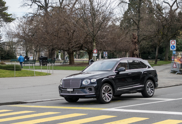 Bentley Bentayga V8 2021