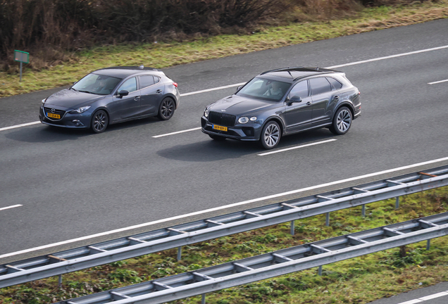 Bentley Bentayga Hybrid Azure 2024