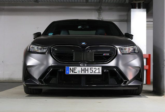 BMW M5 G90