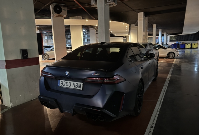 BMW M5 G90