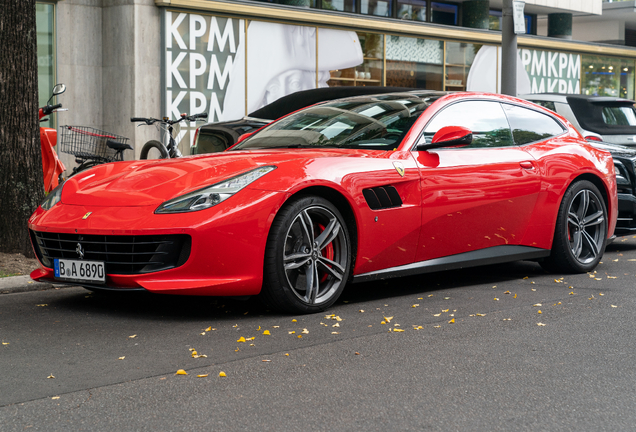 Ferrari GTC4Lusso