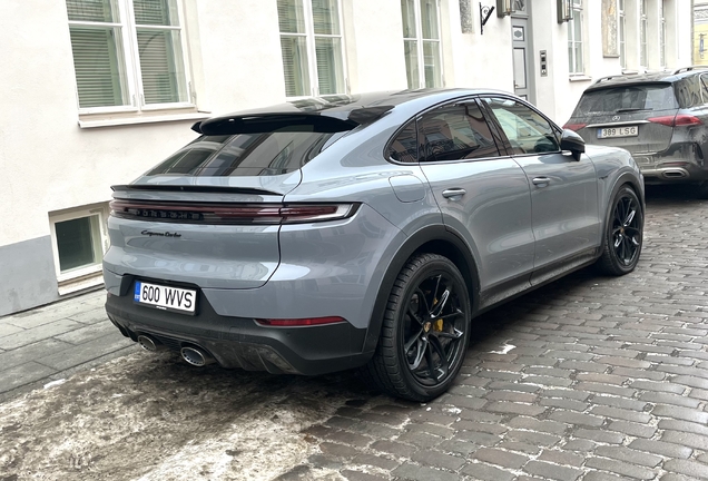 Porsche Cayenne Coupé Turbo E-Hybrid