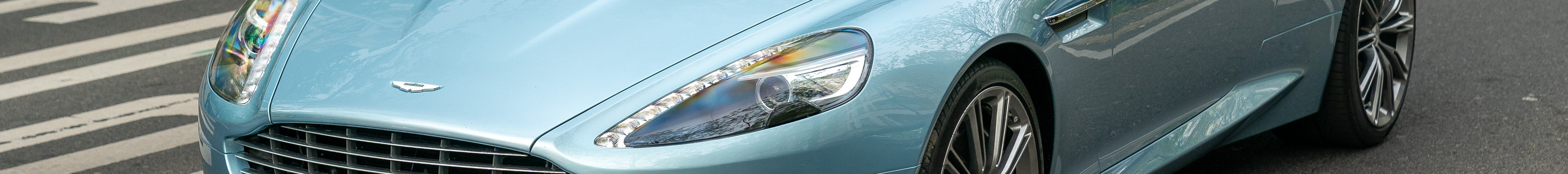 Aston Martin DB9 Volante 2013