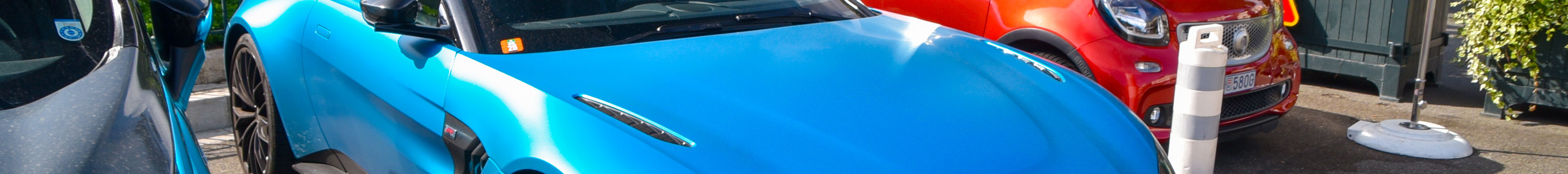 Aston Martin V8 Vantage Formula 1 Edition Roadster